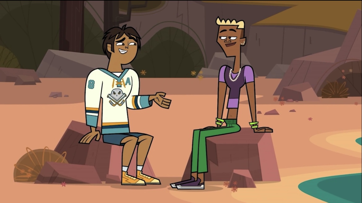 Bowie and Raj sitting at sundown in S7:E5